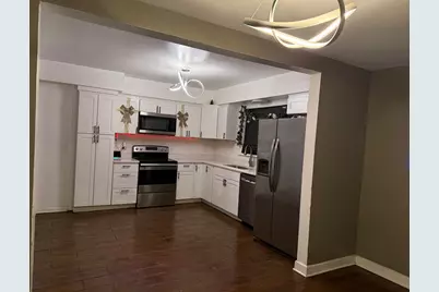 527 Gordon Avenue, Calumet City, IL 60409 - Photo 2