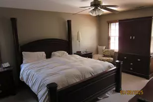 1099 W Jefferson Ave, Naperville, IL 60540 - Photo 18