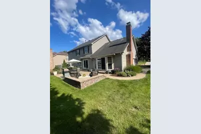 1099 W Jefferson Avenue, Naperville, IL 60540 - Photo 4