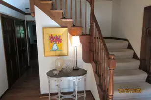 1099 W Jefferson Ave, Naperville, IL 60540 - Photo 10