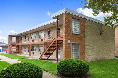 6212 W 64th Place #203, Chicago, IL 60638 - Photo 2