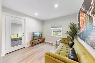 28295 Torch Pkwy, Warrenville, IL 60555 - Photo 16