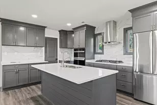 402 Beeson Dr, Urbana, IL 61802 - Photo 10