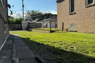 13015 S Muskegon Ave, Chicago, IL 60633 - Photo 4