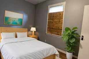 8601 S Kingston Ave, Chicago, IL 60617 - Photo 8