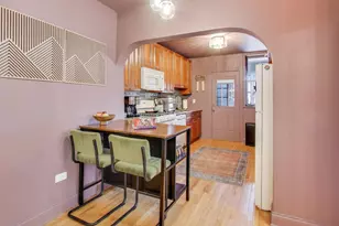 7453 N Hoyne Ave, Chicago, IL 60645 - Photo 6