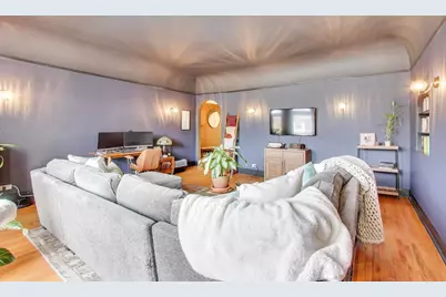 7453 N Hoyne Avenue #3S, Chicago, IL 60645 - Photo 4