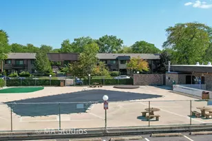 2632 N Windsor Dr, Arlington Heights, IL 60004 - Photo 32