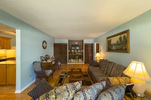 2632 N Windsor Dr, Arlington Heights, IL 60004 - Photo 4