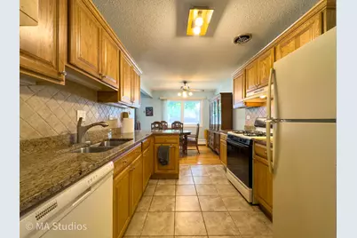 2632 N Windsor Drive #104, Arlington Heights, IL 60004 - Photo 16