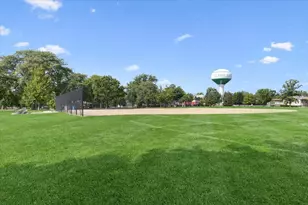 353 E Butterfield Rd, Elmhurst, IL 60126 - Photo 24