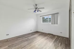 521 E 91st St, Chicago, IL 60619 - Photo 8