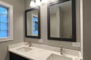 5547 S Peck Ave, Countryside, IL 60525 - Photo 16