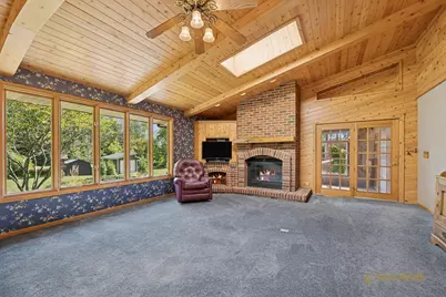 8N465 Shady Lane, Elgin, IL 60124 - Photo 2