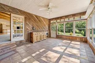 8N465 Shady Ln, Elgin, IL 60124 - Photo 4