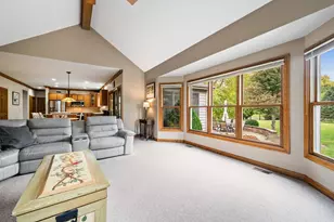 5N533 Prairie Springs Dr, Saint Charles, IL 60175 - Photo 14