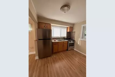 137 Independence Avenue, Joliet, IL 60433 - Photo 6