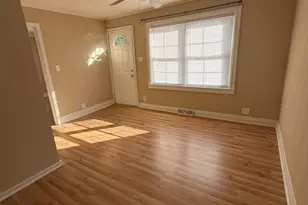 137 Independence Ave, Joliet, IL 60433 - Photo 2