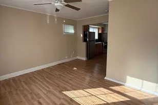 137 Independence Ave, Joliet, IL 60433 - Photo 4