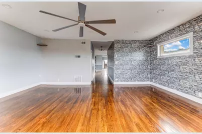 7759 S Constance Avenue, Chicago, IL 60649 - Photo 6