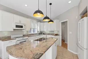 980 Half Day Rd, Highland Park, IL 60035 - Photo 14