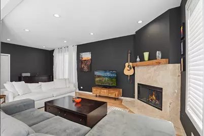 980 Half Day Road, Highland Park, IL 60035 - Photo 6