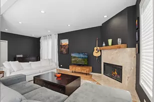 980 Half Day Rd, Highland Park, IL 60035 - Photo 6