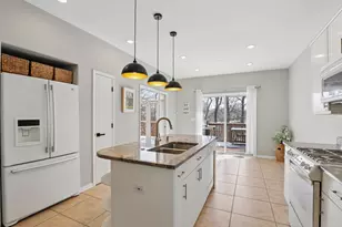 980 Half Day Rd, Highland Park, IL 60035 - Photo 16