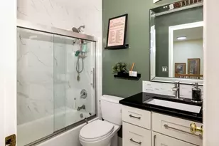 1705 Seward St, Roselle, IL 60172 - Photo 16