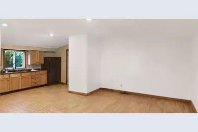 1004 S Pleasantview Drive, Tuscola, IL 61953 - Photo 4