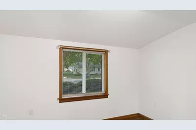 1004 S Pleasantview Drive, Tuscola, IL 61953 - Photo 10