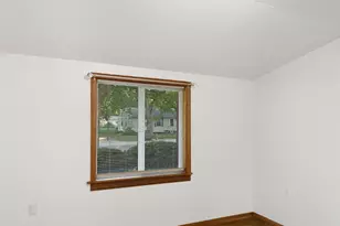 1004 S Pleasantview Dr, Tuscola, IL 61953 - Photo 10