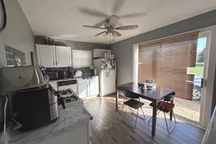 133 N E Ave, Amboy, IL 61310 - Photo 4