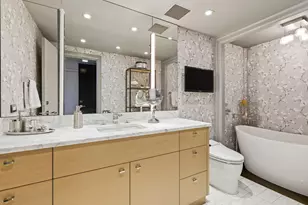 161 E Chicago Ave, Chicago, IL 60611 - Photo 28