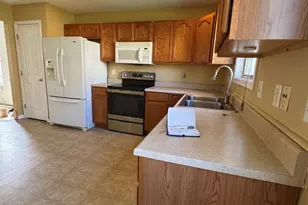 3836 Balmoral Dr, Champaign, IL 61822 - Photo 8