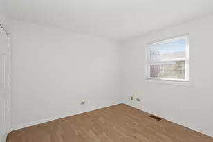 2122 Rugen Rd, Glenview, IL 60026 - Photo 8