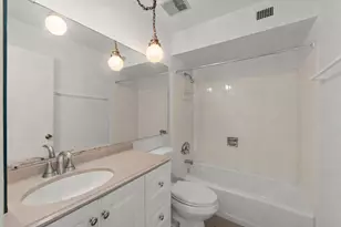 700 Wellington Ave, Elk Grove Village, IL 60007 - Photo 8