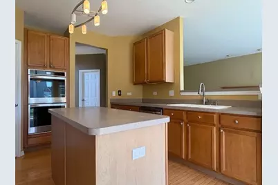 4827 W Pebble Beach Drive, Wadsworth, IL 60083 - Photo 6