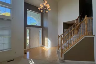 4827 W Pebble Beach Dr, Wadsworth, IL 60083 - Photo 2