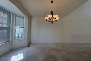 4827 W Pebble Beach Dr, Wadsworth, IL 60083 - Photo 4