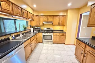 5449 S Branch Ct, Rochelle, IL 61068 - Photo 12