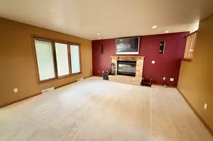 5449 S Branch Ct, Rochelle, IL 61068 - Photo 8