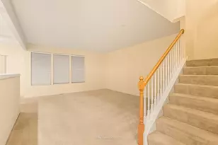 1463 Yellowstone Dr, Streamwood, IL 60107 - Photo 4