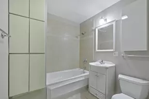 3908 W Ainslie St, Chicago, IL 60625 - Photo 14