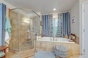 7449 Brentwood Ln, Gurnee, IL 60031 - Photo 32