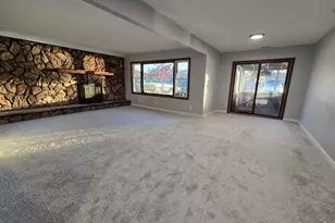 1007 N River Rd, McHenry, IL 60050 - Photo 2