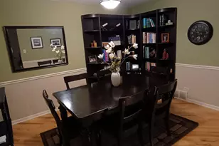 18751 Kings Rd, Homewood, IL 60430 - Photo 12