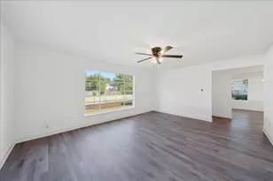 2116 Black Rd, Joliet, IL 60435 - Photo 6