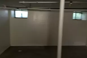 614 E Marquette Rd, Chicago, IL 60637 - Photo 4