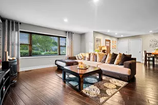 16W639 Red Oak Ave, Bensenville, IL 60106 - Photo 4